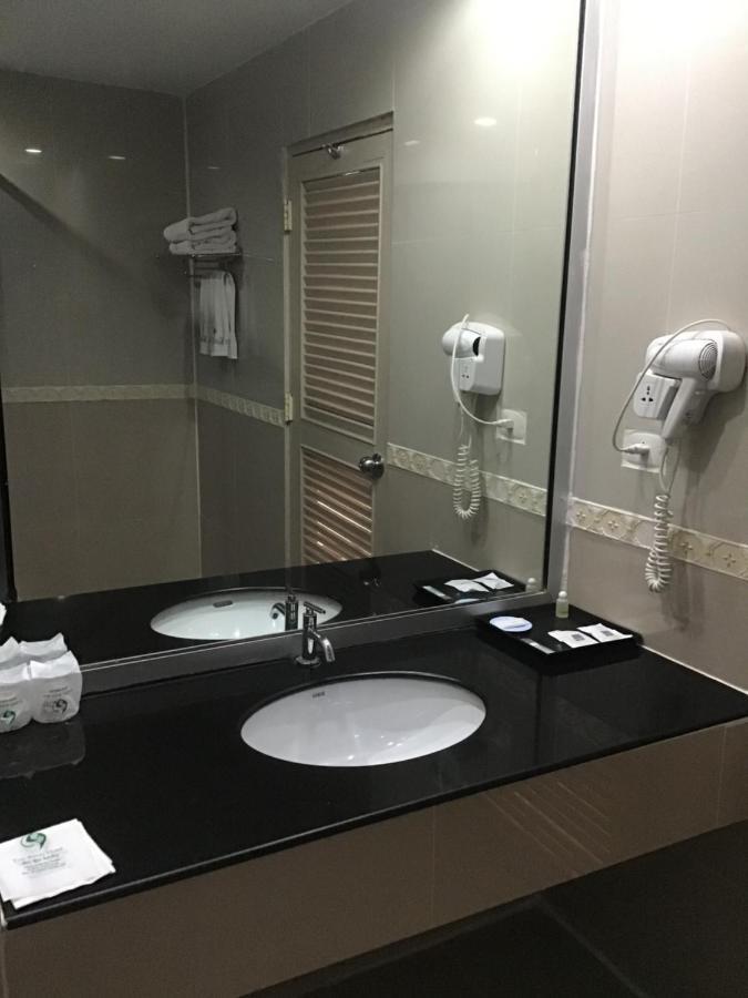 ต้นคูน โฮเทล Hotel อุดรธานี ภายนอก รูปภาพ